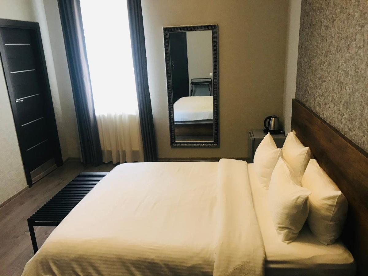 2Nd Floor Hotel 第比利斯 外观 照片