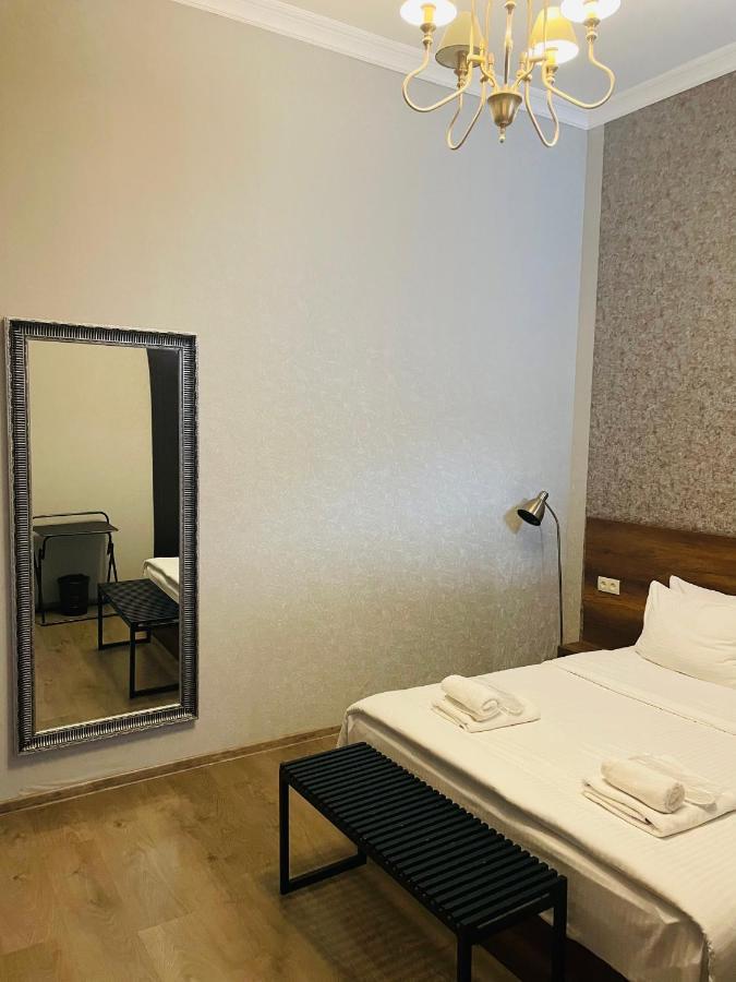 2Nd Floor Hotel 第比利斯 外观 照片